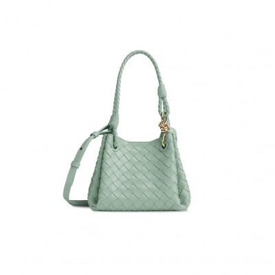 BOTTEGA VENETA SMALL PARACHUTE 796569 (20*17*16.5cm) BOTTEGA VENETA SMALL PARACHUTE 796569 (20*17*16.5cm)